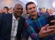 Холифилд оценил перспективы Усика в хэвивейте