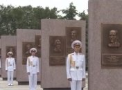 В Днепропетровске появились бронзовые Брежнев, Щербицкий и Кучма