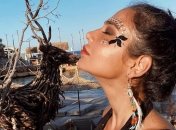 Блогершу из Турции хотят упечь в тюрьму на 3 года из-за фото в музее секса