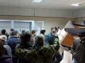 ОУНовцы Коханивского разгромили зал суда (Видео)