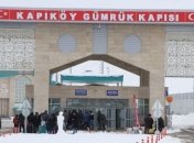 Коронавирус в Иране: Турция закрывает границу