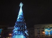 Самую высокую в Украине елку зажгли в Харькове
