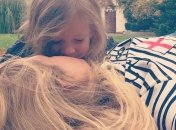 Дети Веры Брежневой: певица показала фото младшей дочери Сары