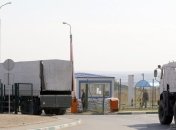 Грузовики с "гуманитаркой" проследовали в Донецк через КПВВ "Новотроицкое" 