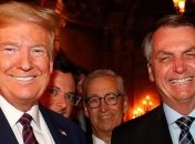 В Белом доме отказались проверять Трампа на коронавирус