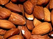Медики назвали полезные свойства миндаля