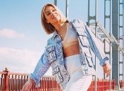 Потрясающая растяжка: Злата Огневич показала, как проходит ее утро (Видео)