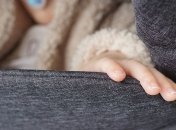 О каких проблемах со здоровьем свидетельствуют белые полоски на ногтях?