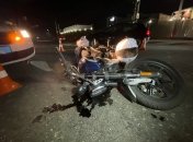 Пассажиров откинуло вместе с мотоциклом