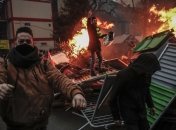 Протесты "желтых жилетов": Макрон призвал к диалогу 