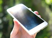 Екран смартфона буде як новий: як прибрати подряпини підручними засобами