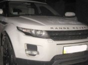 Неизвестный в Ровно поджег два автомобиля