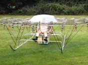 Дрон с 54 винтами может подняться в воздух с человеком (Видео)