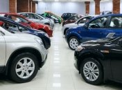 Продажи легковых автомобилей сократятся на 10-13%