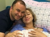 Подарившая Виктору Павлику сына Екатерина сказала, на кого похож малыш (видео)