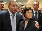 Кучма проголосовал вместе с женой