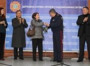 ЮНИСЕФ и Япония передали украинским спасателям авто для разминирования