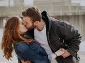 Що робить чоловік, коли стосунки для нього ідеальні