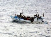 Италия отказала в швартовке спасательному катеру с 60 мигрантами на борту 