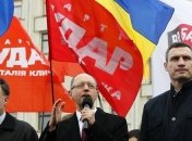 Лидер "УДАРа" и нардепы присоединятся к протесту в Черкассах