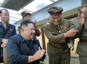 КНДР испытывает новые системы залпового огня