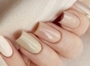 Ніжні варіанти бежевого манікюру в 2024 році