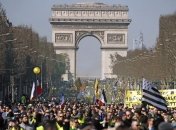 16-ая суббота мобилизации: "Желтые жилеты" возвращаются на улицы Франции 