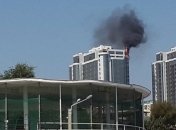 Масштабный пожар охватил высотный дом в Аркадии в Одессе