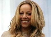 Мэрайя Кэри показала шелковое белье на вечеринке 