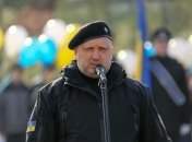 Турчинов: Новые угрозы требуют нестандартных подходов