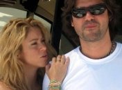 Экс-бойфренд Шакиры требует от нее деньги