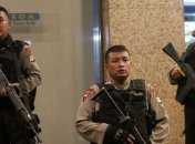 В Индонезии задержали трех человек, подозреваемых в терактах
