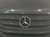 Мужчина пытался ввезти из Польши почти 630 кг мясных консервов