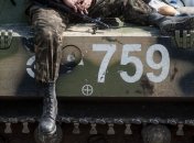 За сутки украинские военные уничтожили 10 боевиков и 2 танка
