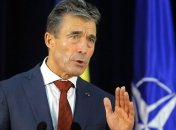 Расмуссен: РФ должна прекратить дестабилизировать ситуацию в Украине