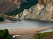 Ученые обнаружили в метеоритном кратере Якутии ценные алмазы