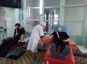 Українці здають кров