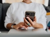 Телефон не сідатиме так швидко