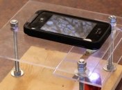 Энтузиасты превратили iPhone в цифровой микроскоп (Видео)