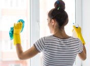 Як швидко та ефективно помити вікна без розводів