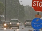 Тропический шторм "Андреа" начал терять силу 