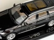 Volvo V90 рассекретили с помощью игрушки