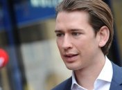 Глава МИД Австрии предложил сократить выплаты мигрантам