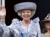 Завтра королева Нидерландов Беатрикс официально отречется от престола