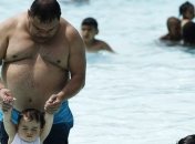 Пухлые отцы больше нравятся младенцам