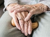 Раньше, чем вы думали: когда мы начинаем стареть?