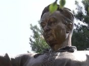 В Киеве открыли памятник знаменитому поэту Андрею Малышко