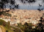 В Барселоне можно отправиться на экскурсию с гидом-бездомным