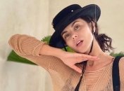 Настя Каменских показала свою главную фанатку: "Обожаю" (видео)