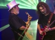 69-летний рок-музыкант ради концерта полетит